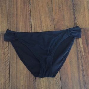 Black Hipster bikini bottoms, size large